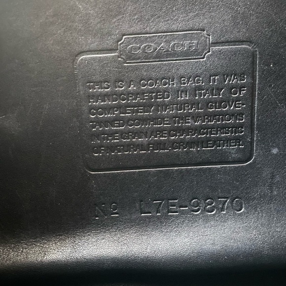 Vintage Coach Court 9870 Crossbody Bag - Picture 3 of 10